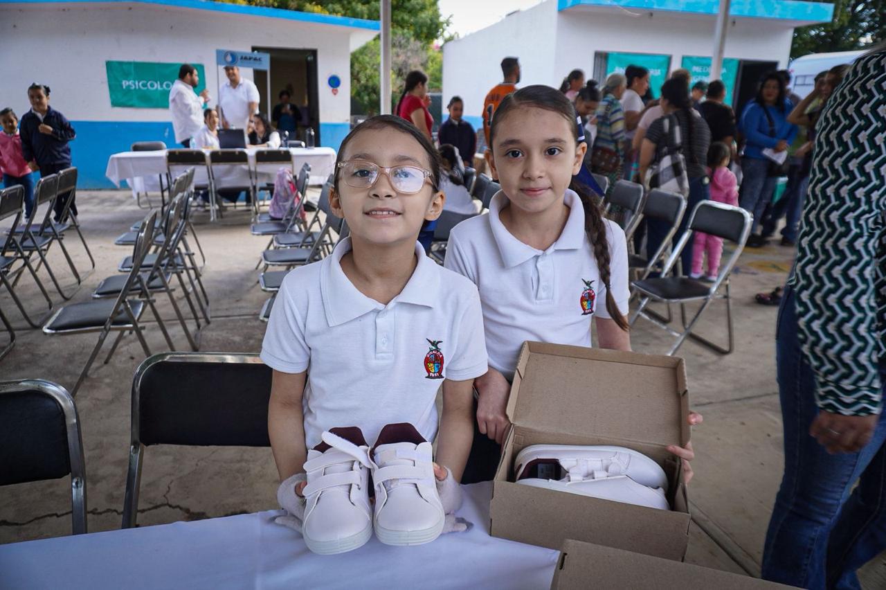 $!Lleva DIF Bienestar servicios integrales a familias de La Guásima