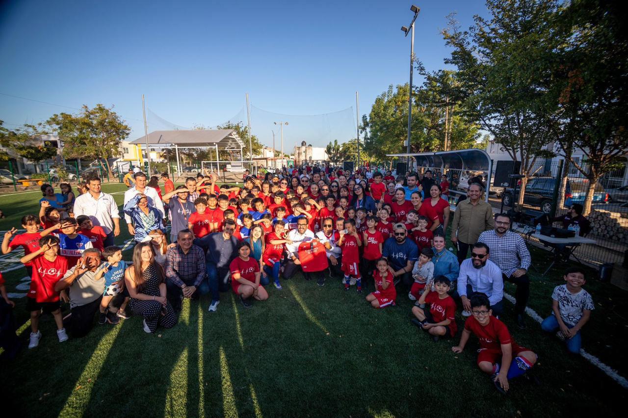 $!Culiacán se suma al ‘Mundial Social’: inauguran cancha en La Puerta y anuncian torneo de futbol