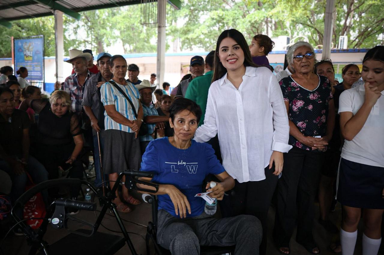 $!Acercan servicios y apoyos a familias de la colonia 16 de Septiembre en Culiacán