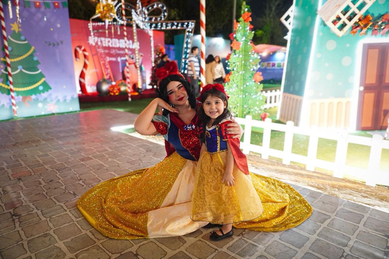 $!Viven tarde de ensueño con ‘Princesas, el Musical’ en la Verbena Culiacán