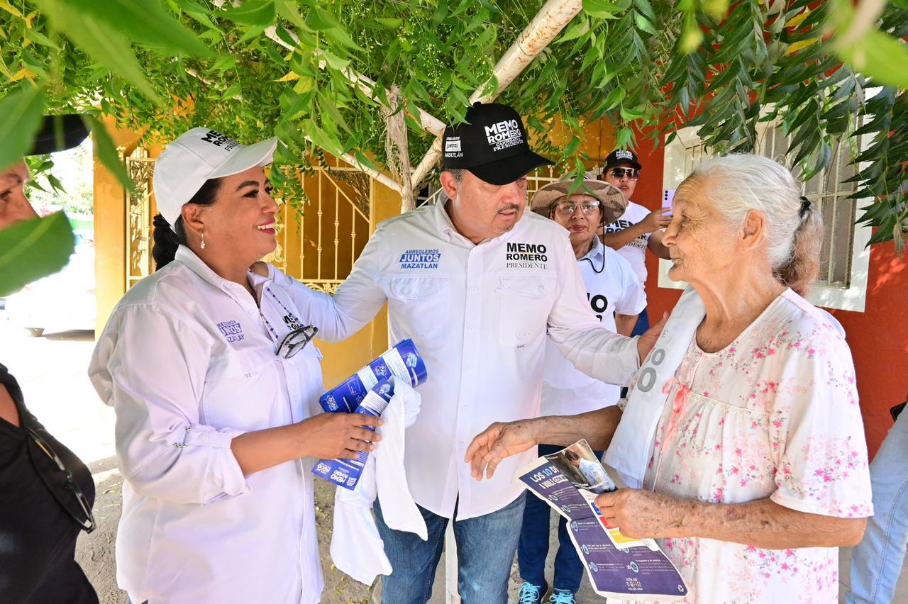 $!Se compromete Guillermo Romero con pescadores para impulsar desarrollo económico