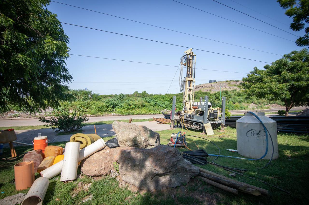 $!Halla Japac fuente de agua para construir un pozo en Alturas del Sur, en Culiacán
