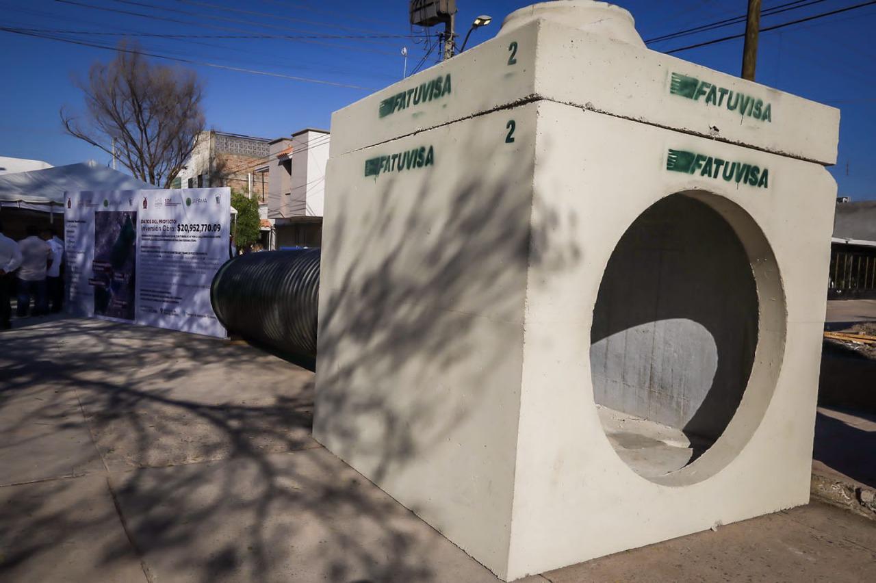 $!Rocha Moya inaugura el colector Niños Héroes en Los Mochis