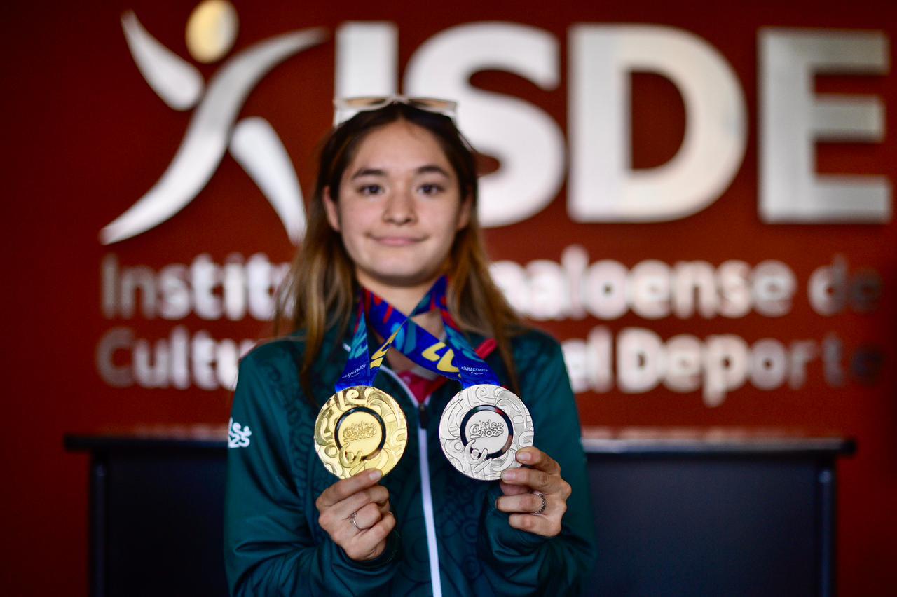 $!Paratletas sinaloenses regresan con siete medallas de Chile y son recibidos por el Isde