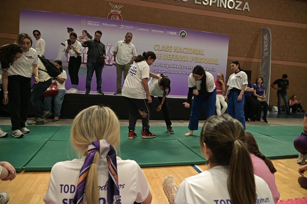 $!Las mujeres son fuerza que transforma y ejemplo de resiliencia: Ana Chiquete Elizalde