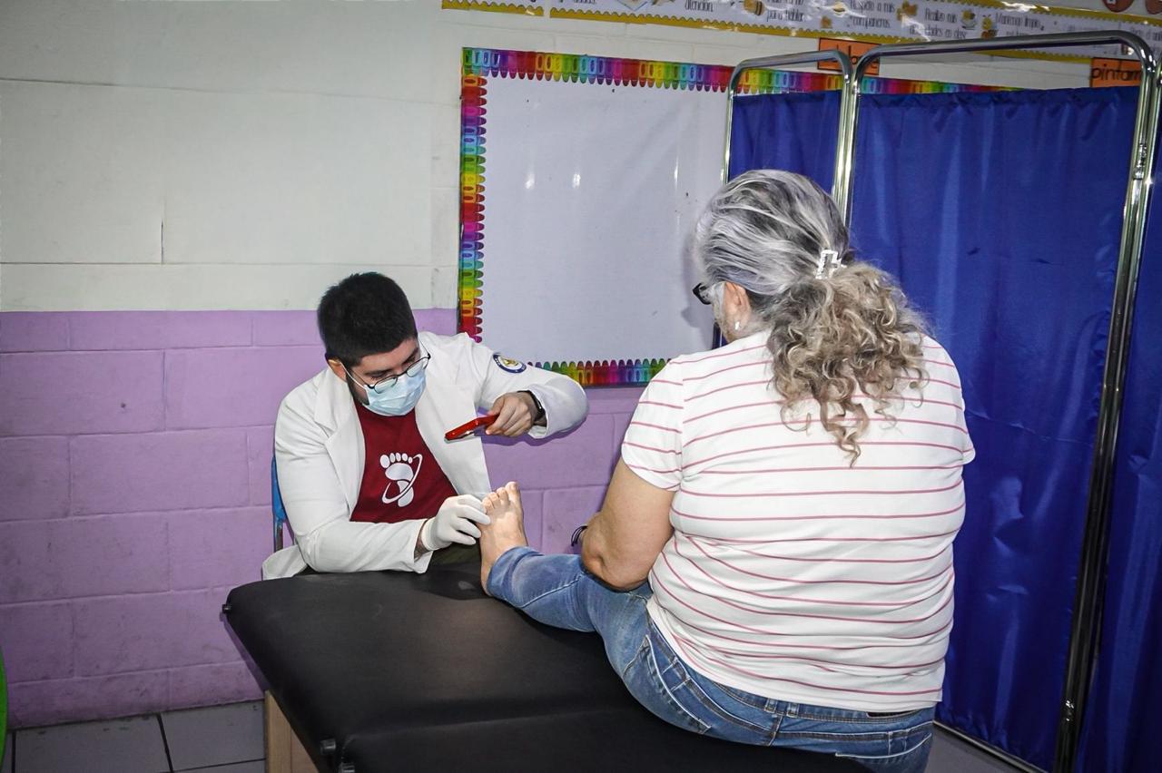 $!Lleva DIF Culiacán Jornada del Bienestar a El Limón de los Ramos