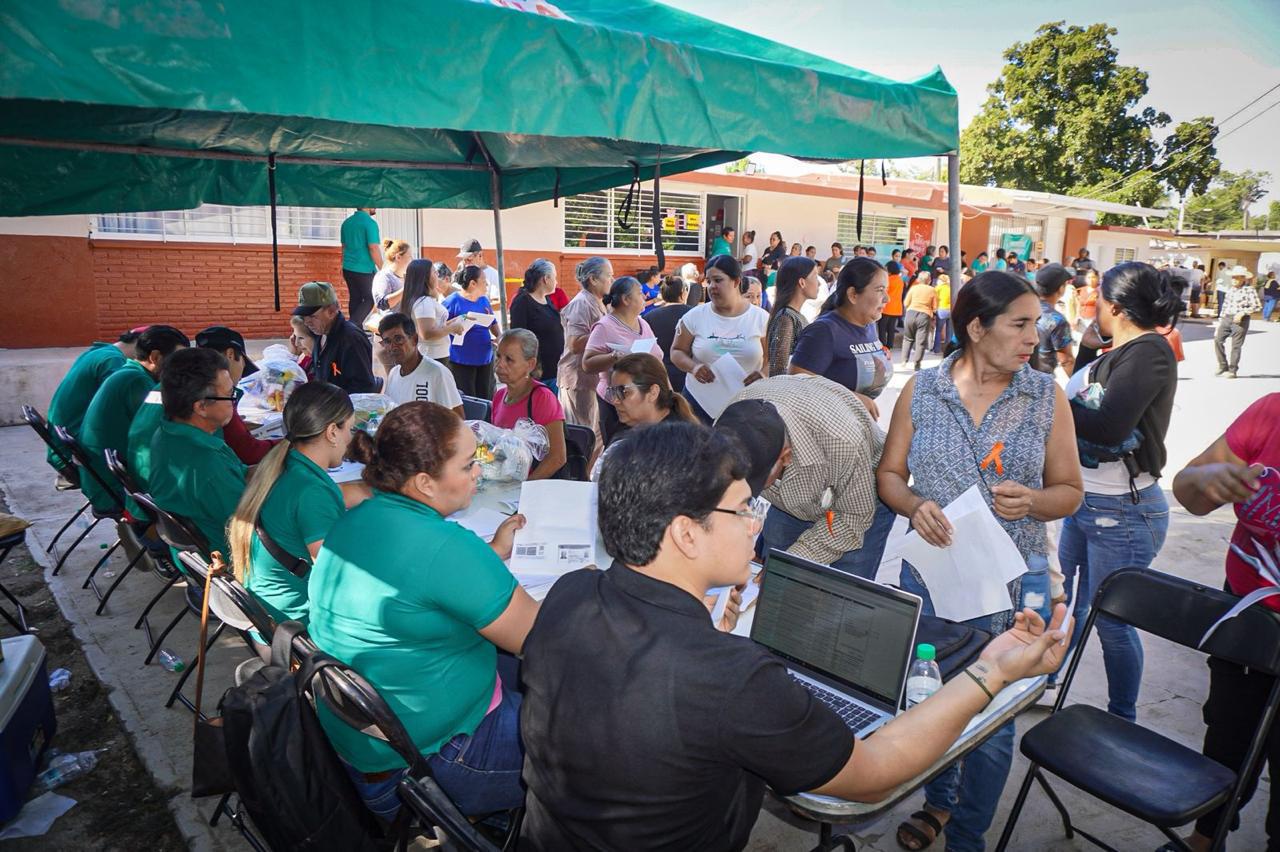 $!Lleva DIF Culiacán Jornada del Bienestar a El Limón de los Ramos