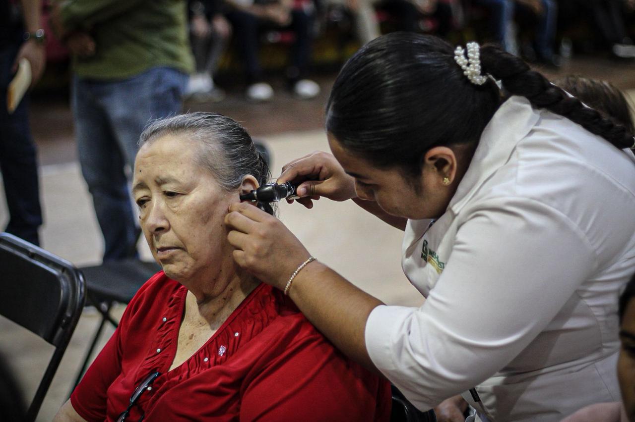 $!Abrirán registro para lentes y aparatos auditivos gratuitos en Culiacán
