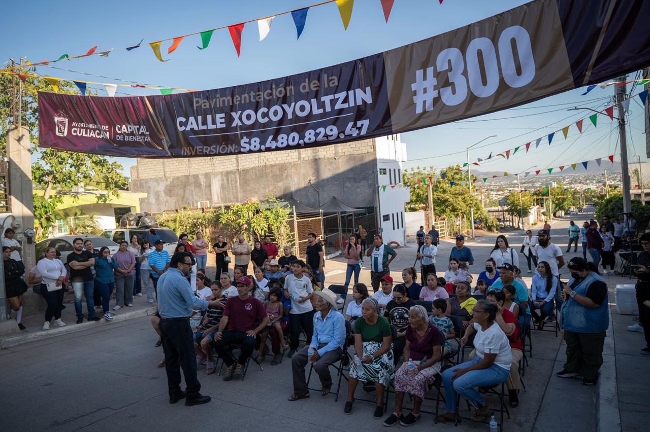 $!Entrega Gámez pavimentación de calle en Lomas del Magisterio, en Culiacán; avance del programa alcanza 44%