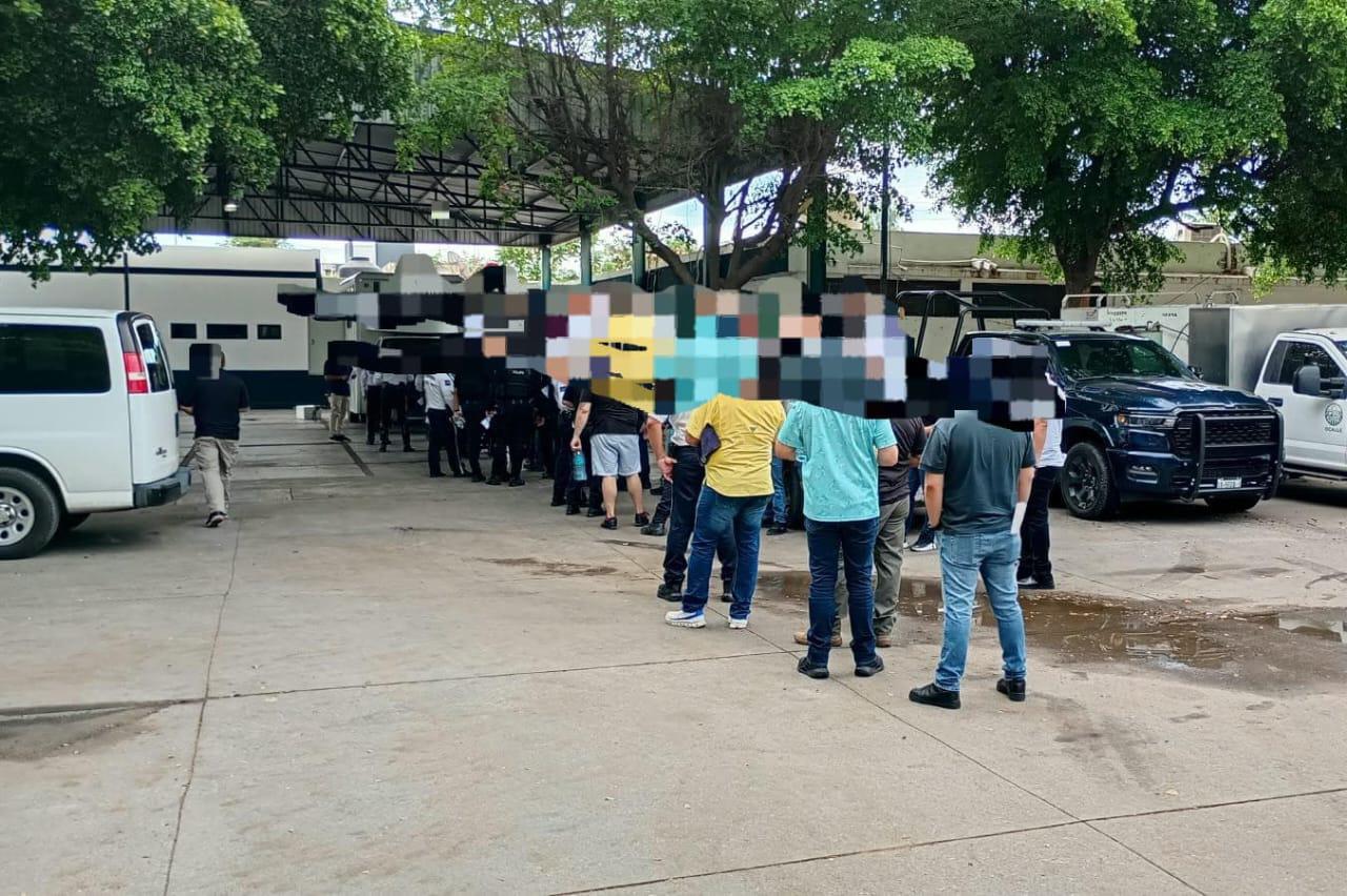 $!Someten a antidoping sorpresa a 800 policías de Ahome; positivo podría costarles el empleo