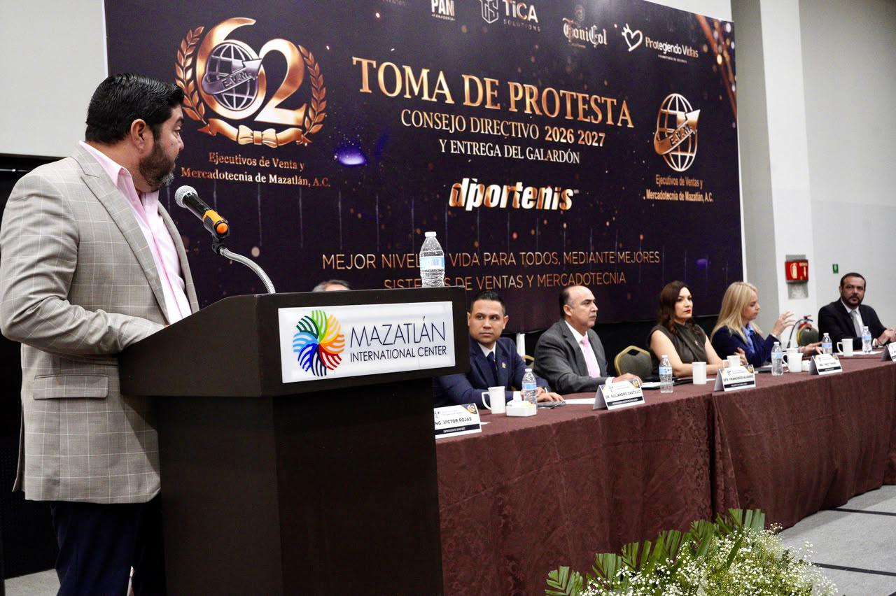 $!Dportenis recibe el Galardón Nacional al Ejecutivo Distinguido en Mazatlán
