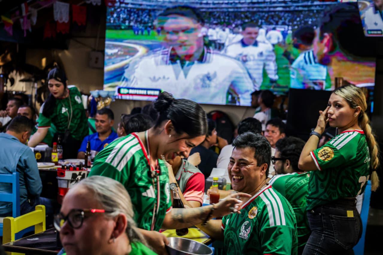 $!Culiacán se detiene por el Mundial: calles vacías, bares llenos y un gol que encendió la noche
