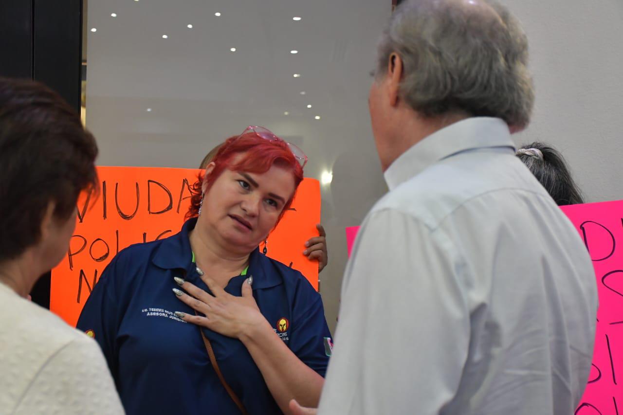 $!Guerreros Azules denuncian ‘trato inhumano’; exigen pensiones para viudas y policías