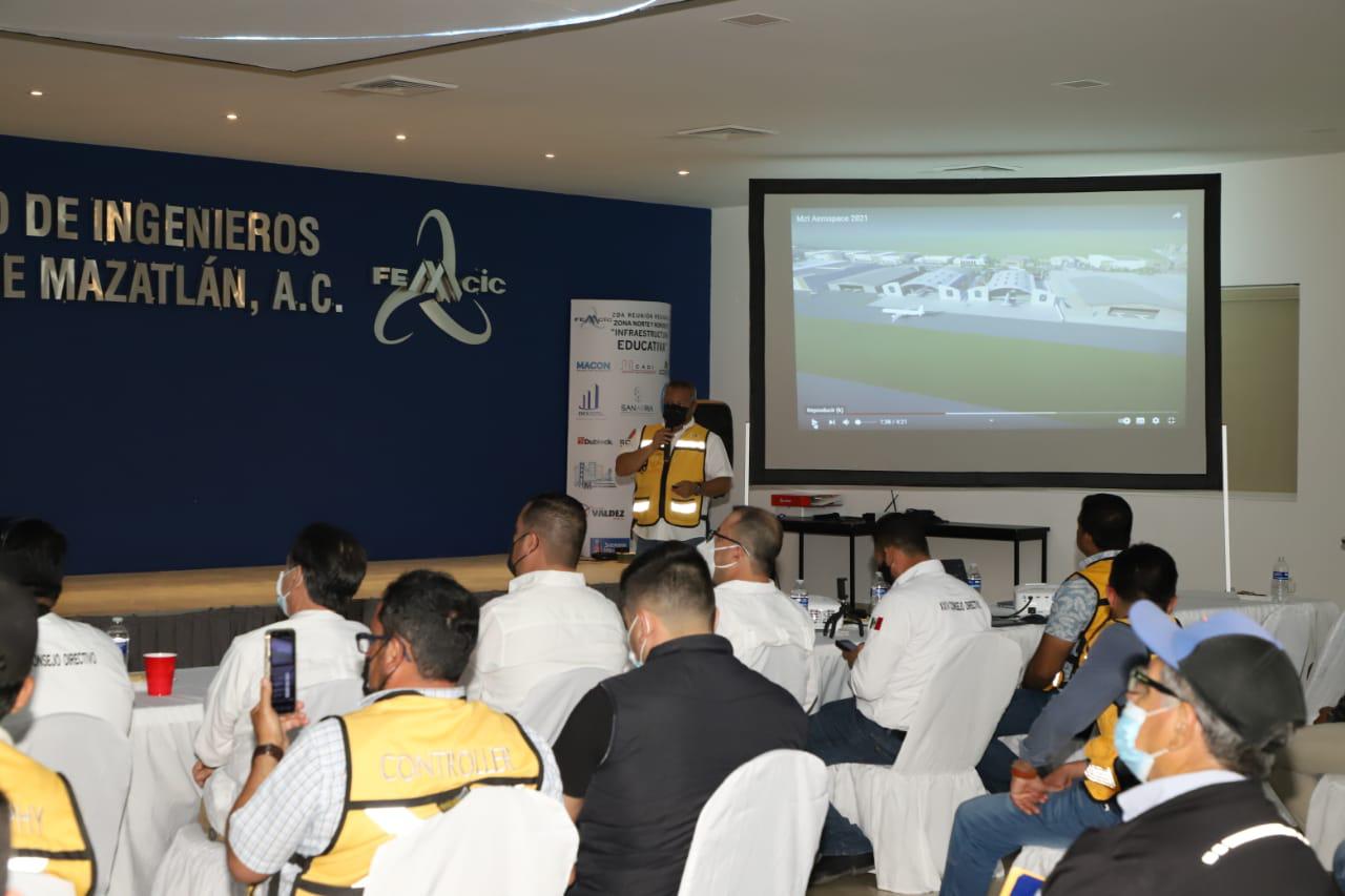 $!Presentan Parque Aeroespacial MZT a miembros del Colegio de Ingenieros de Mazatlán