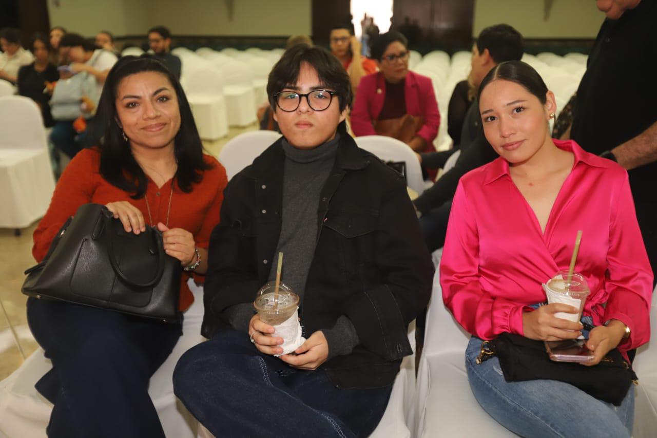 $!Michell Granda Valladares, Diego Zahid Bernal y Alicia Dayana Sánchez.