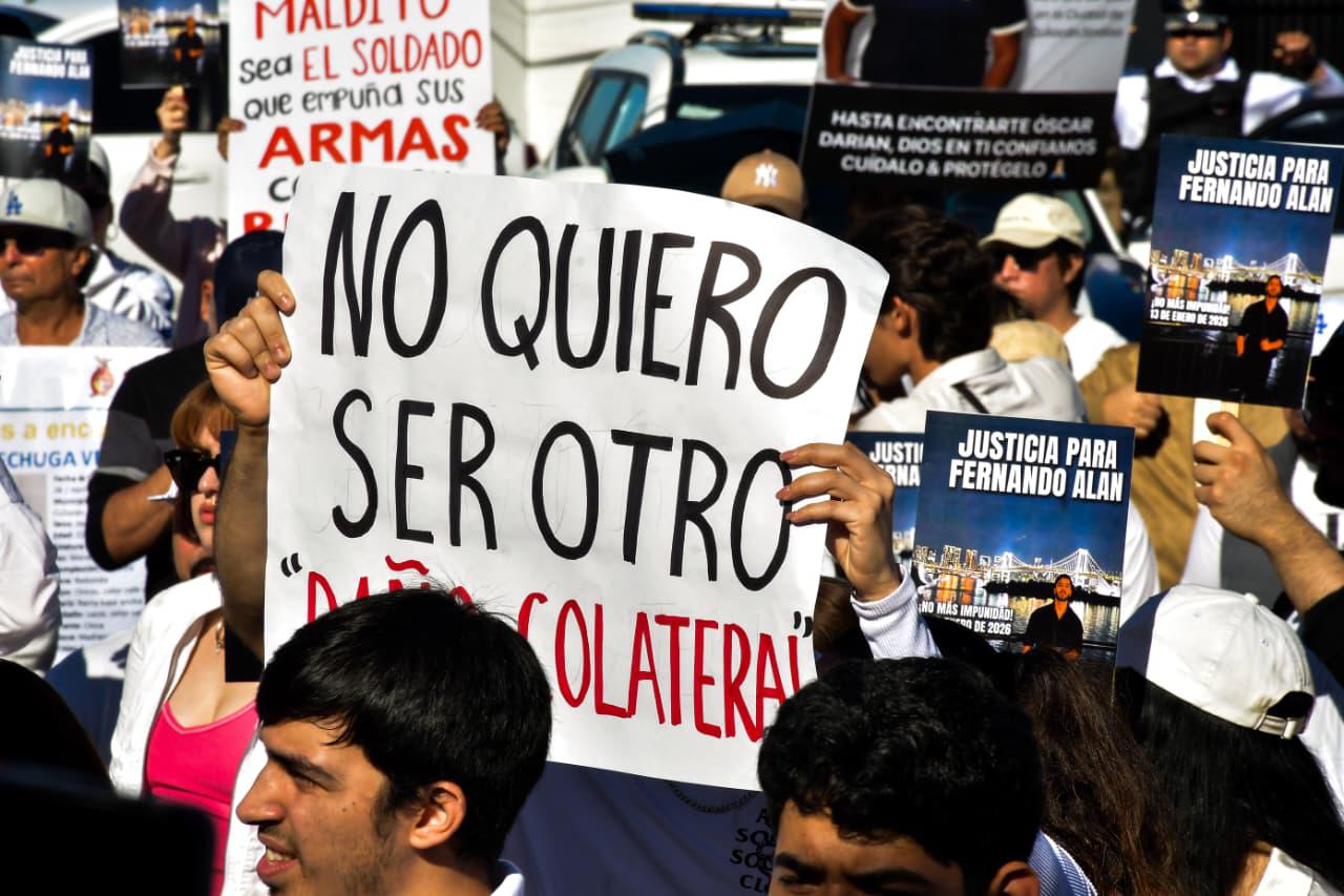 $!‘Fernando Alan no era un criminal’: marchan en Culiacán por justicia del joven muerto en operativo militar