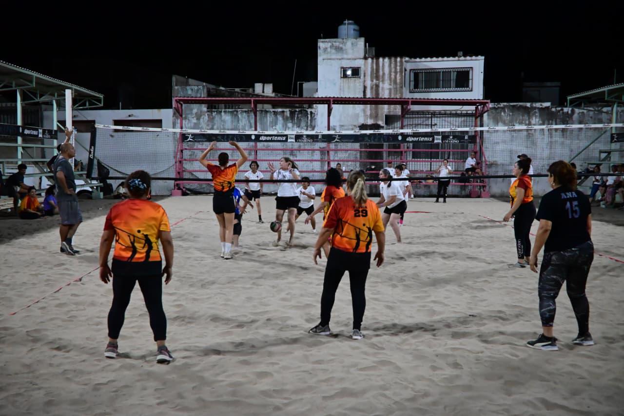 $!Une cachibol a cuatro ciudades en Mazatlán