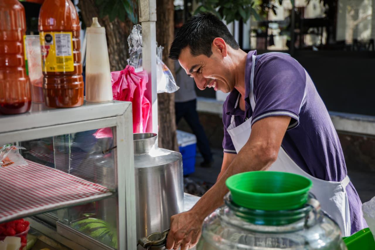 $!Entre vender tras su carreta y el deporte: Ricardo Arroyo corre por un reto propio