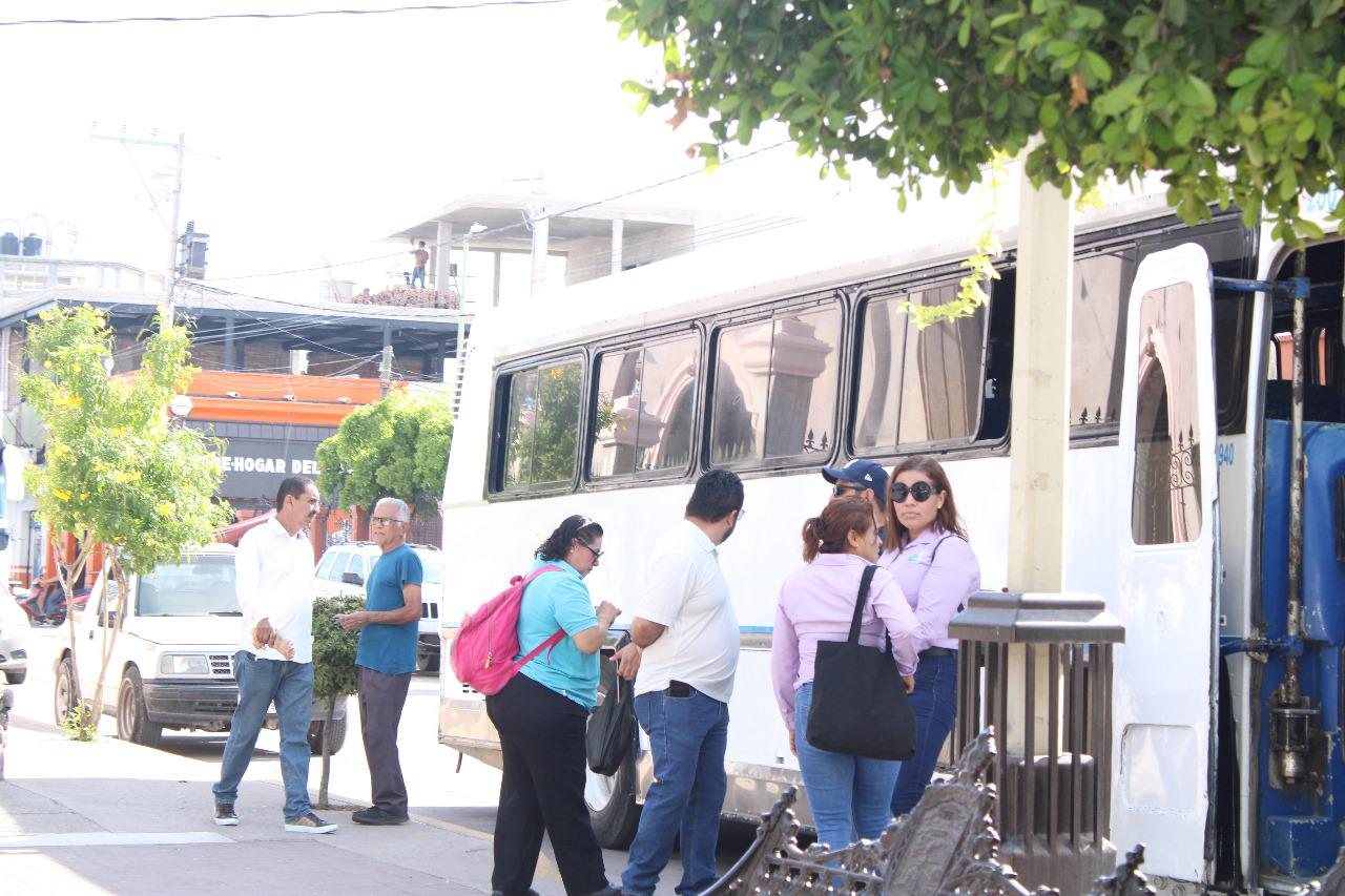$!Camiones partieron de Escuinapa a Culiacán al informe de Rocha Moya