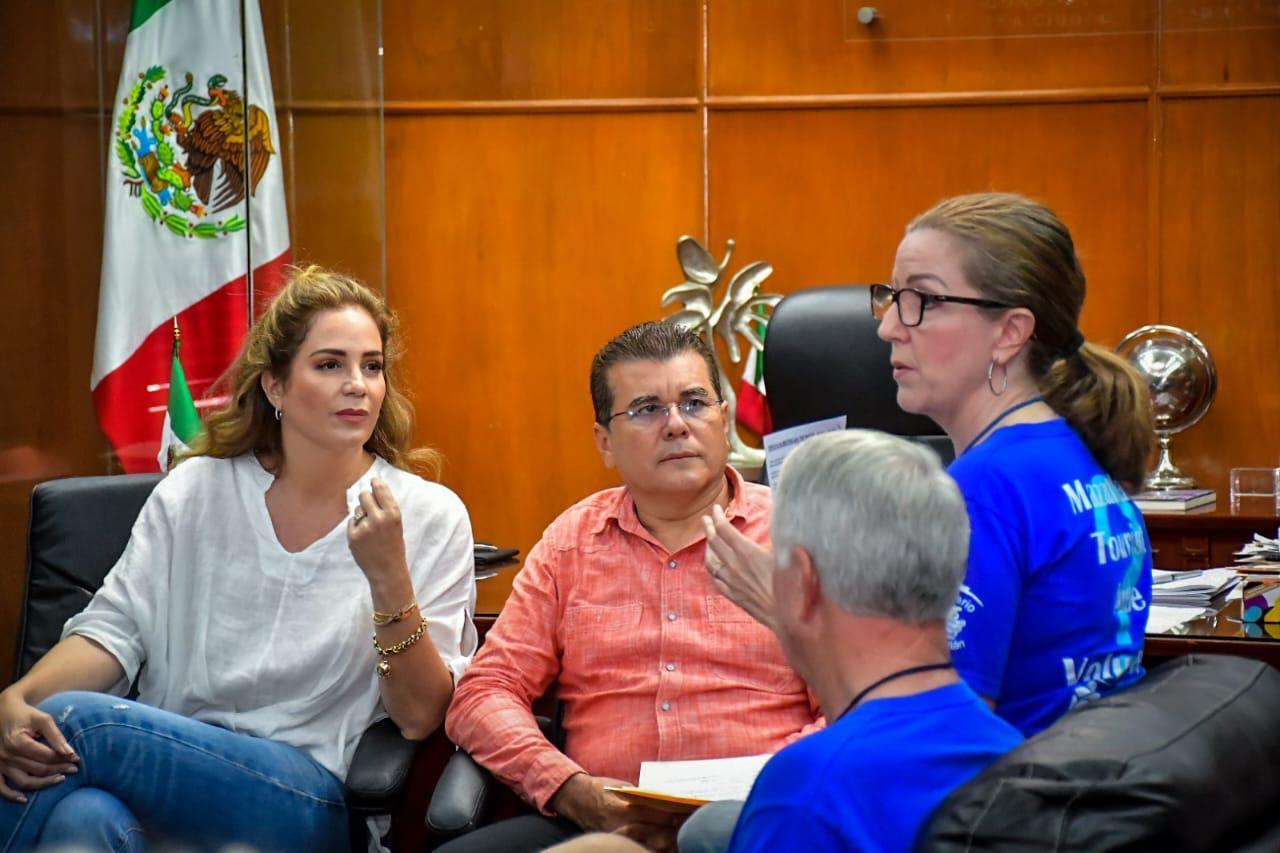 $!‘Ningún Alcalde de Mazatlán nos había preguntado sobre nuestras necesidades’: extranjeros voluntarios