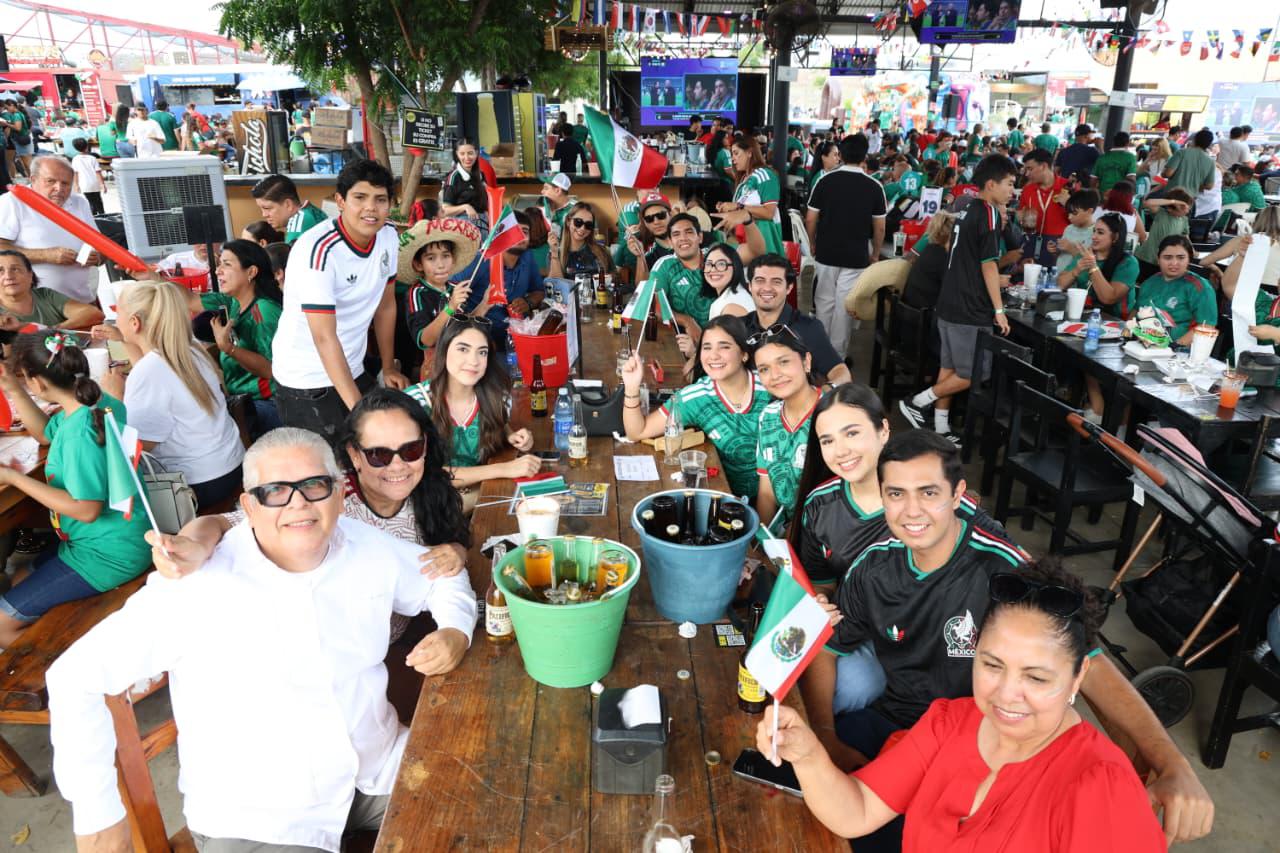$!Familia Mena