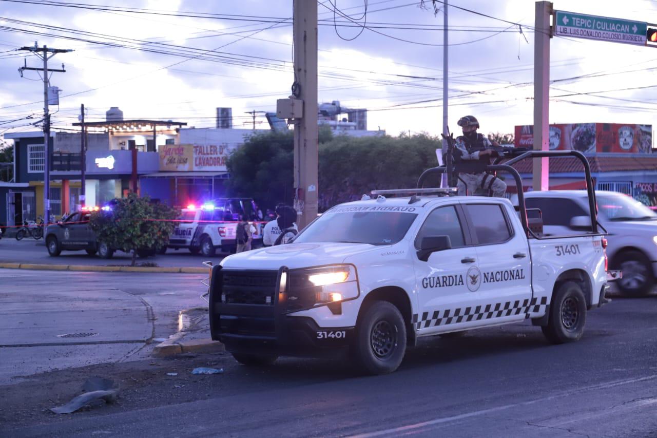$!Atacan a balazos a repartidores en la avenida Santa Rosa, en Mazatlán; hay un herido