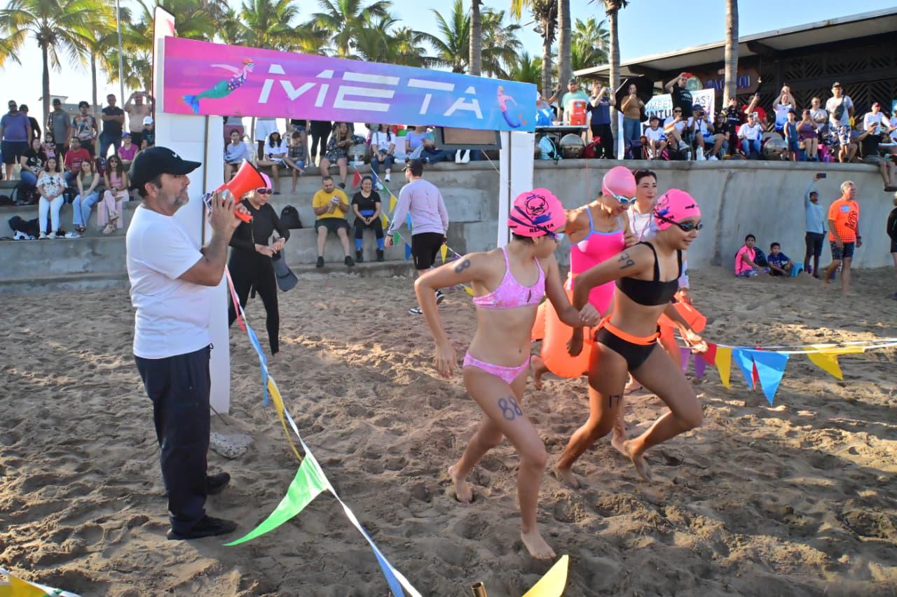 $!Abarrotan Playa Norte con la Cuarta Puntuable de Natación