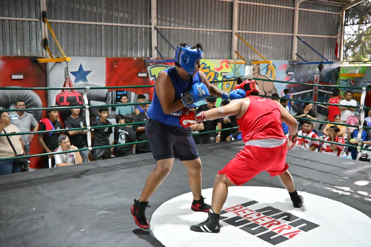 $!El semillero del boxeo mazatleco sube al ring en el Torneo ‘Loco’ Becerra