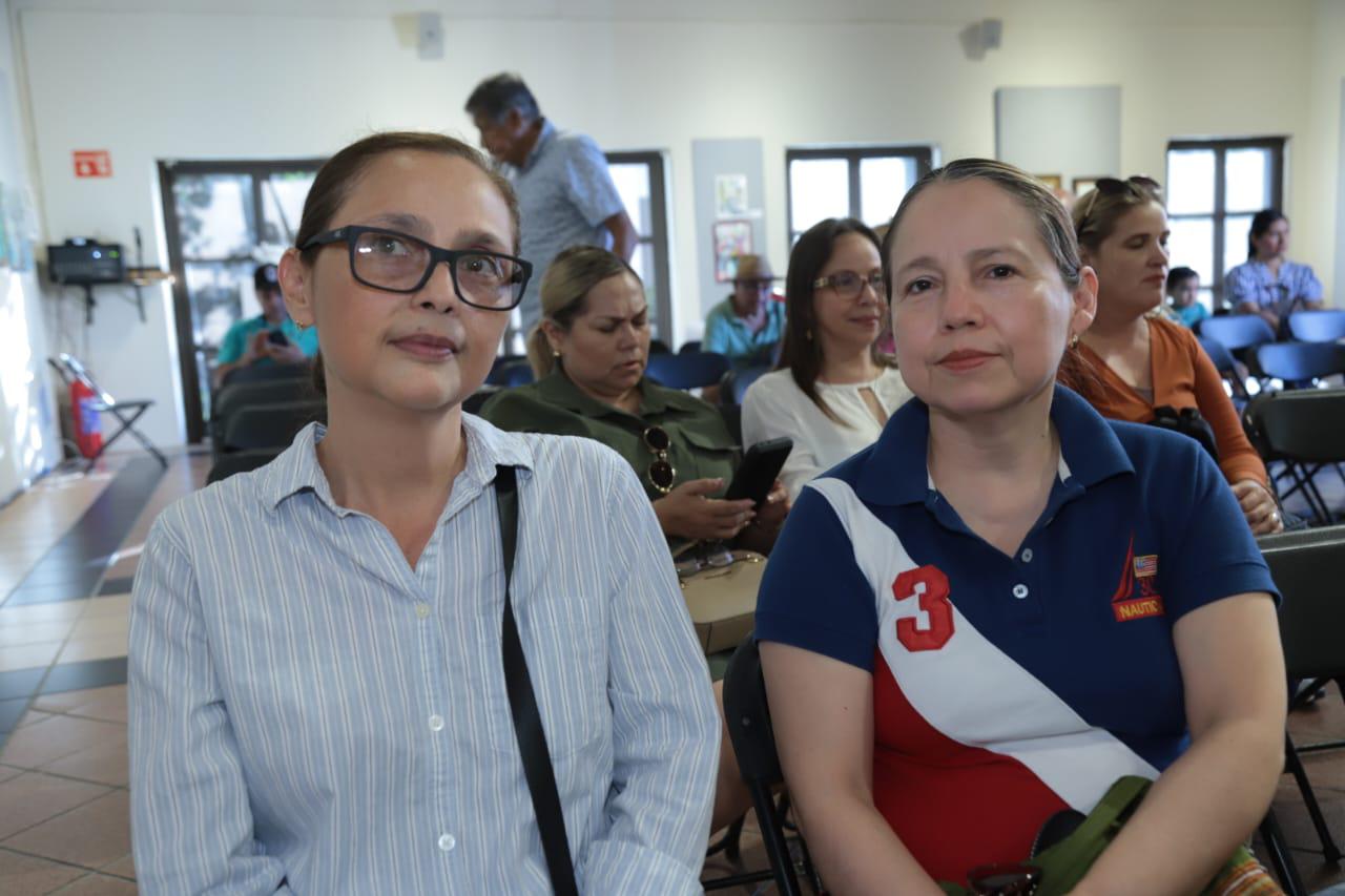 $!Rosana Torres y Martha Valdez.