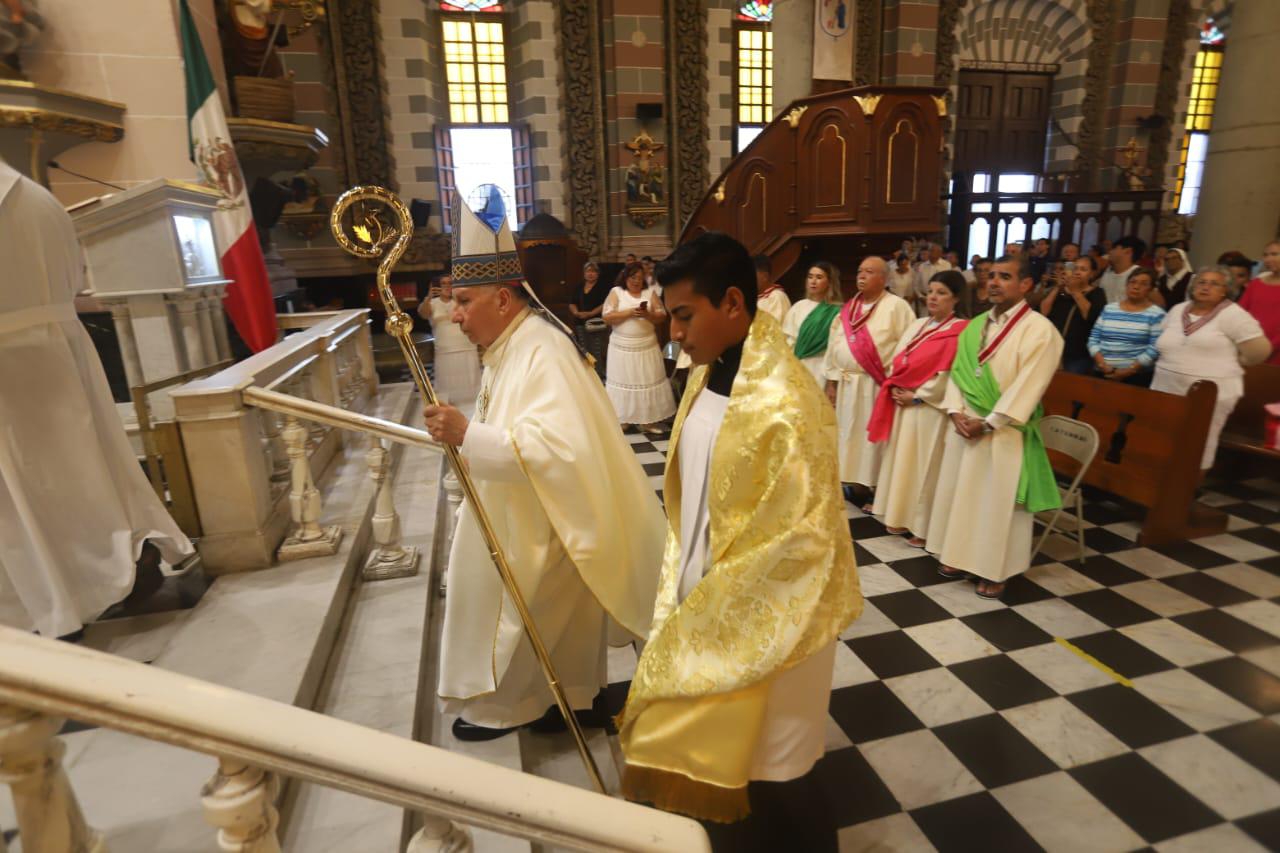 $!Celebra Diócesis de Mazatlán el Jueves Santo con misa de la Última Cena del Señor y lavatorio de pies