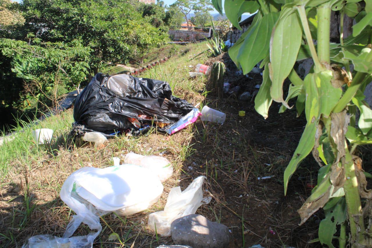 $!Hay mal uso de contenedores de basura en espacios turísticos de Rosario: Servicios Públicos