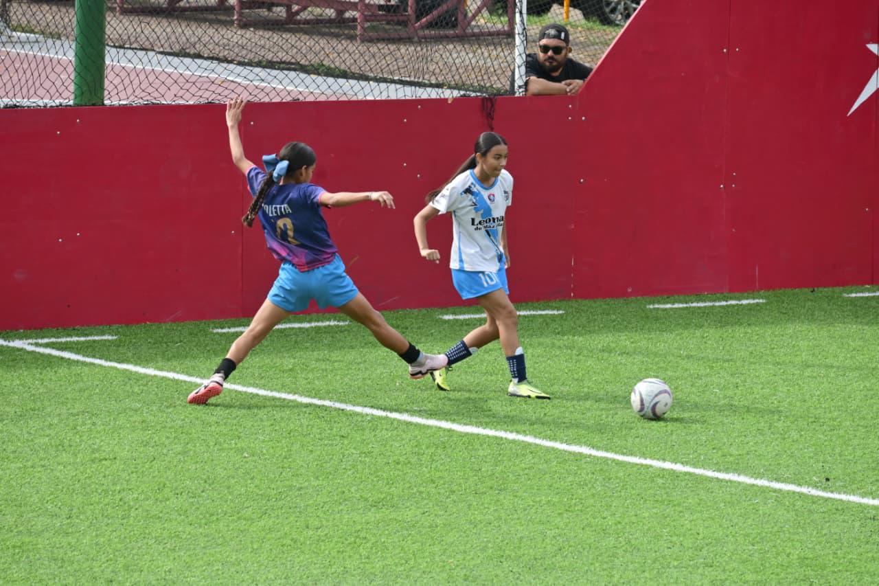 $!Mazatlán define a sus representantes para la etapa zonal de futbol 6x6