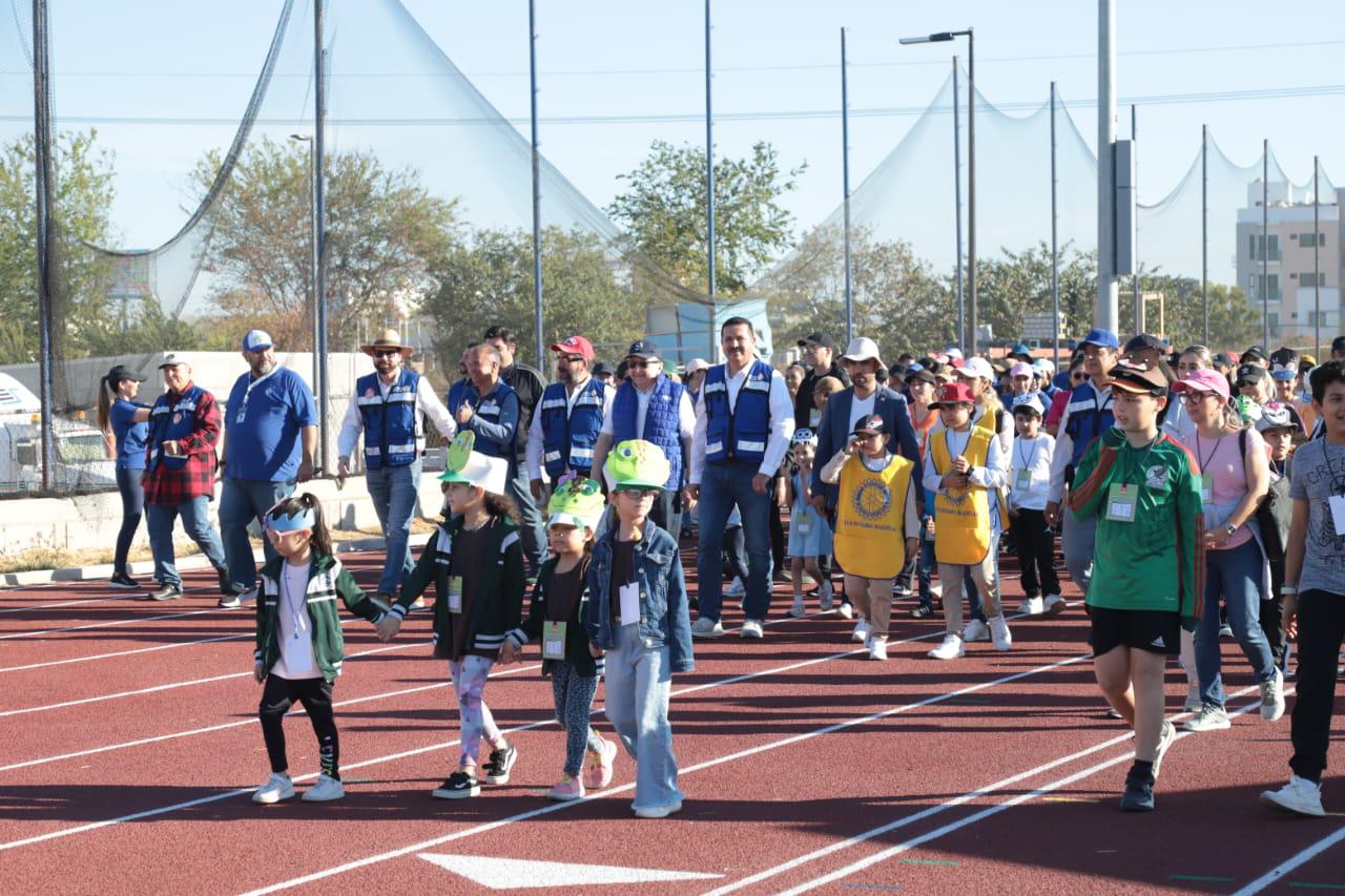 $!Se unen Club Rotario Mazatlán y Colegio SAM en caminata altruista para erradicar la polio
