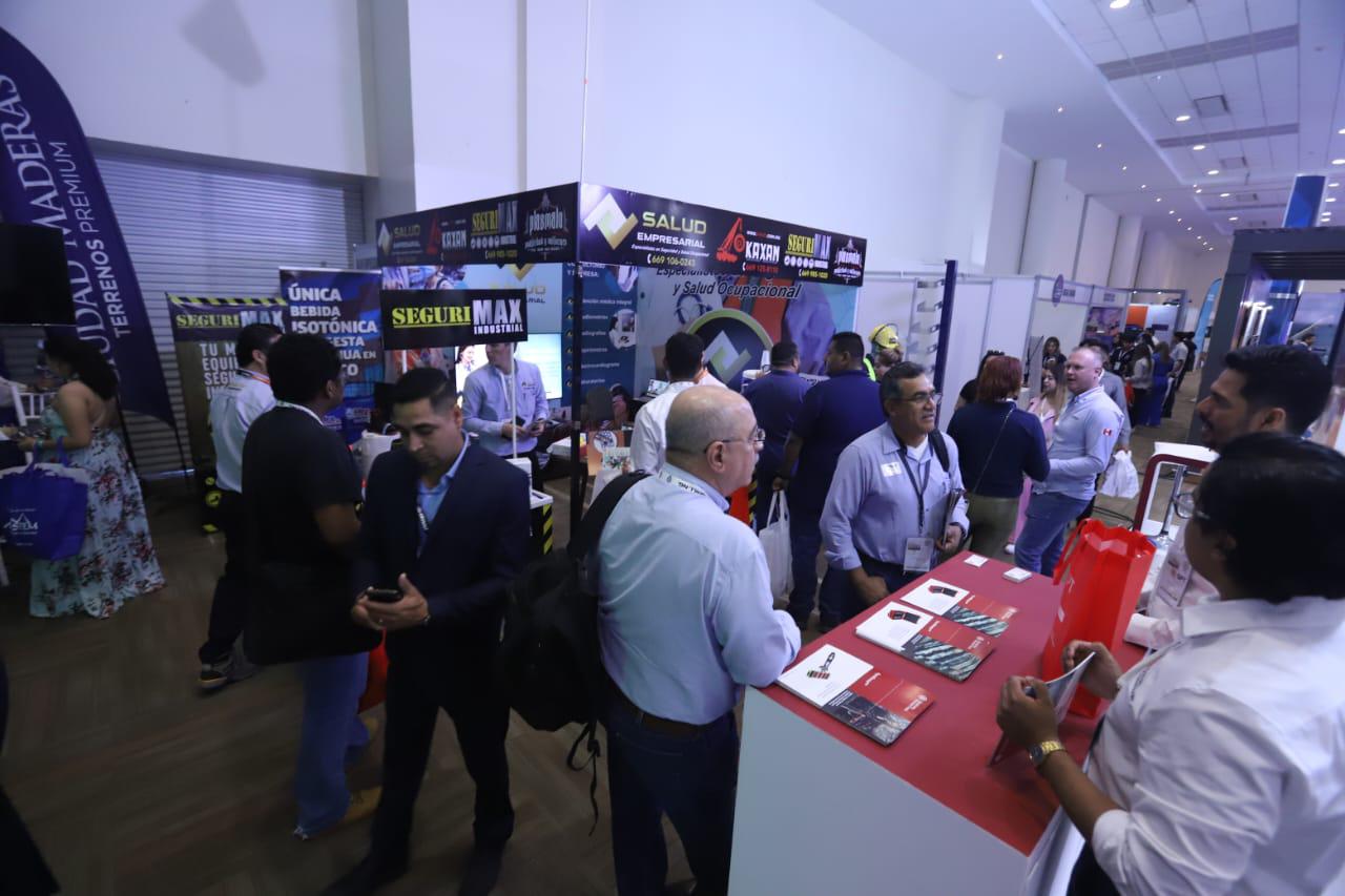 $!El futuro de la minería en México es incierto: García Reimbert