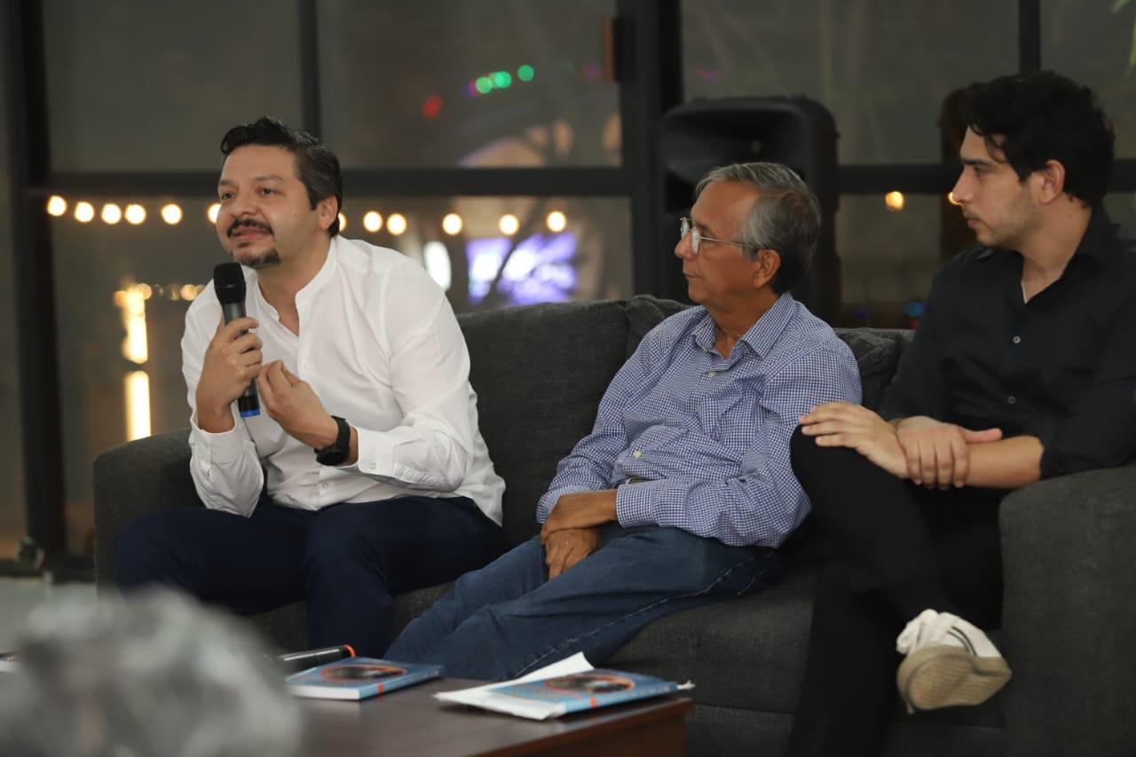 $!Exploran la identidad sinaloense a través de las páginas de ‘Sinaloa Milagro de Luz’