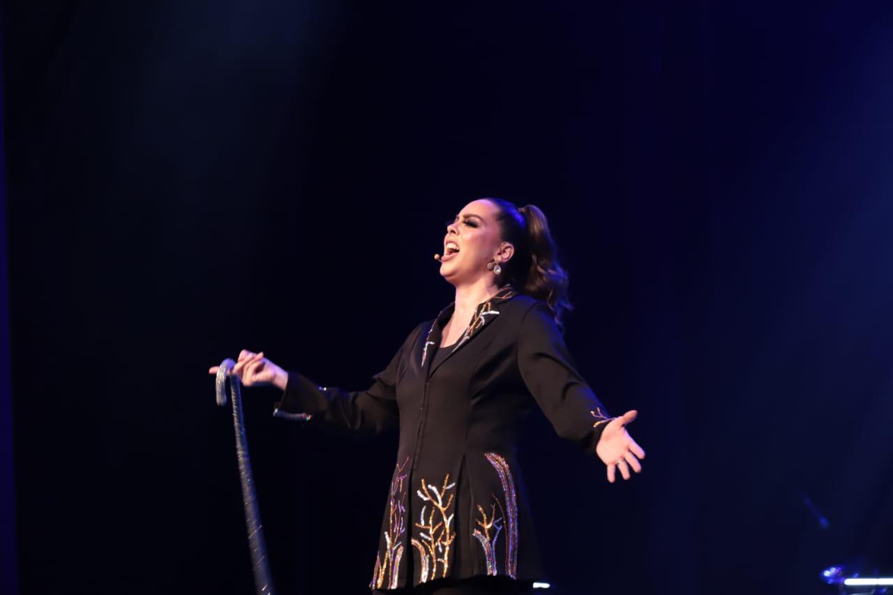 $!New York, New York, fue una de las canciones interpretadas por la mezzosoprano.