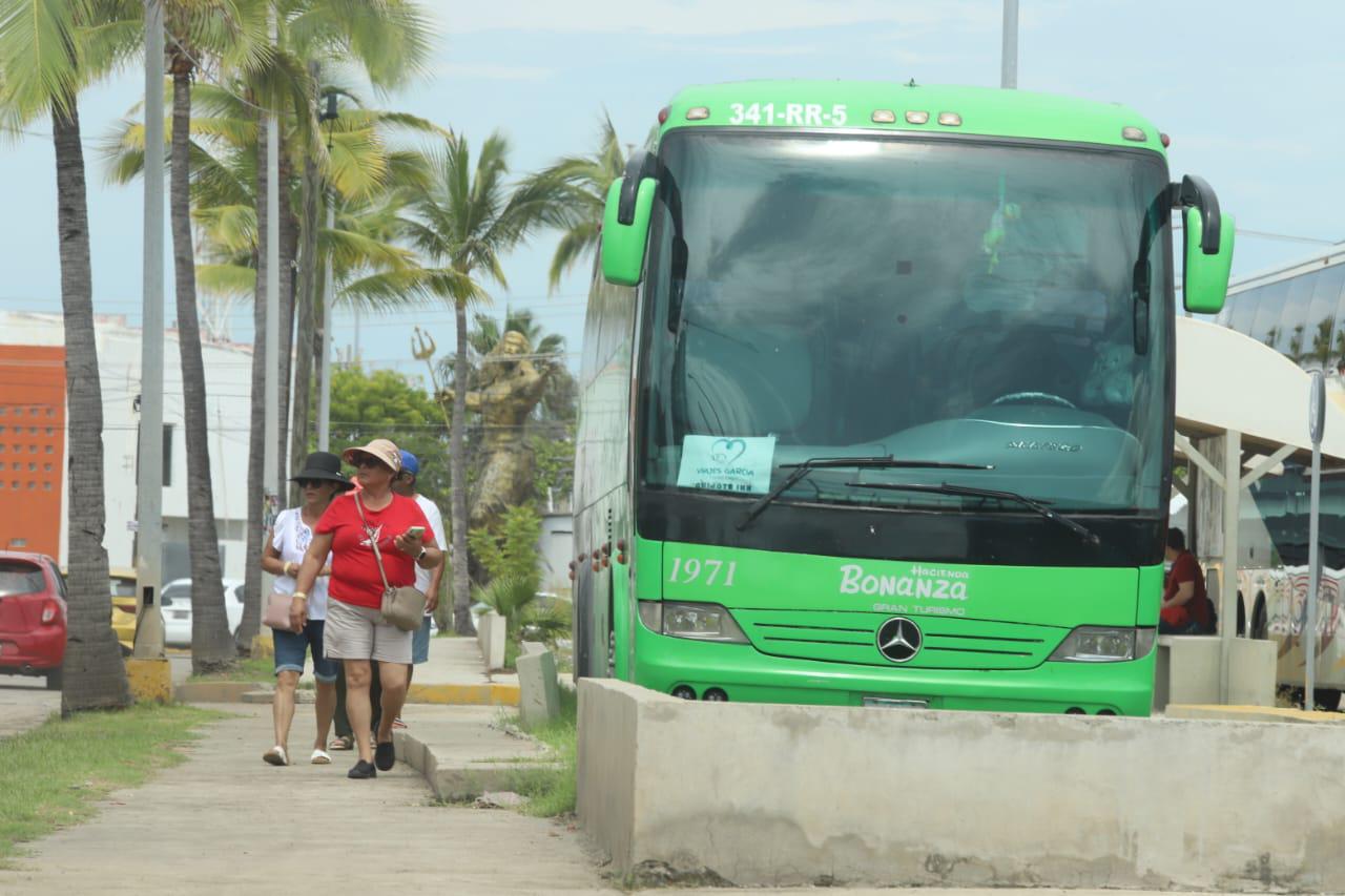 $!Puente patrio llena hoteles y comercios en Mazatlán, pese a pronóstico en contra