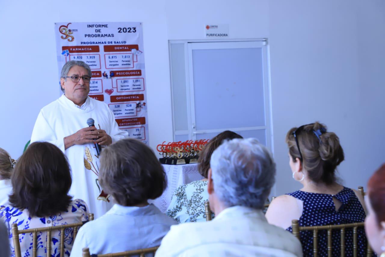 $!Celebran con ceremonia, reconocimientos y comida los 35 años de la fundación de Cáritas Mazatlán