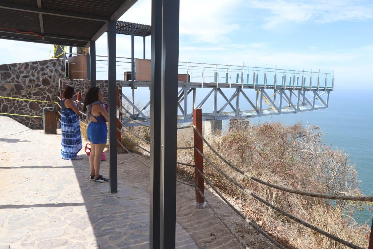 $!Continúan visitas al Faro Mazatlán, pese a clausura del mirador de cristal