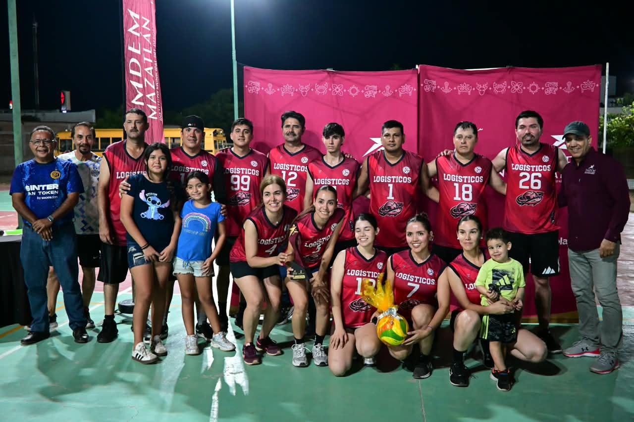 $!Palacio de Justicia y Logísticos se coronan en la Liga Burócrata Mixta de Voleibol