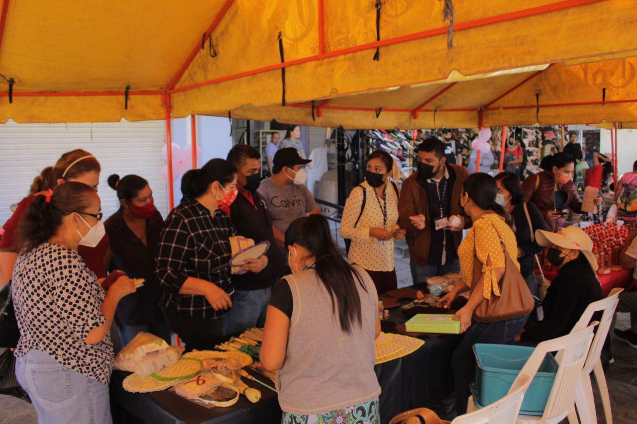 $!Inauguran primera Expo líderes de mujeres emprendedoras en Rosario