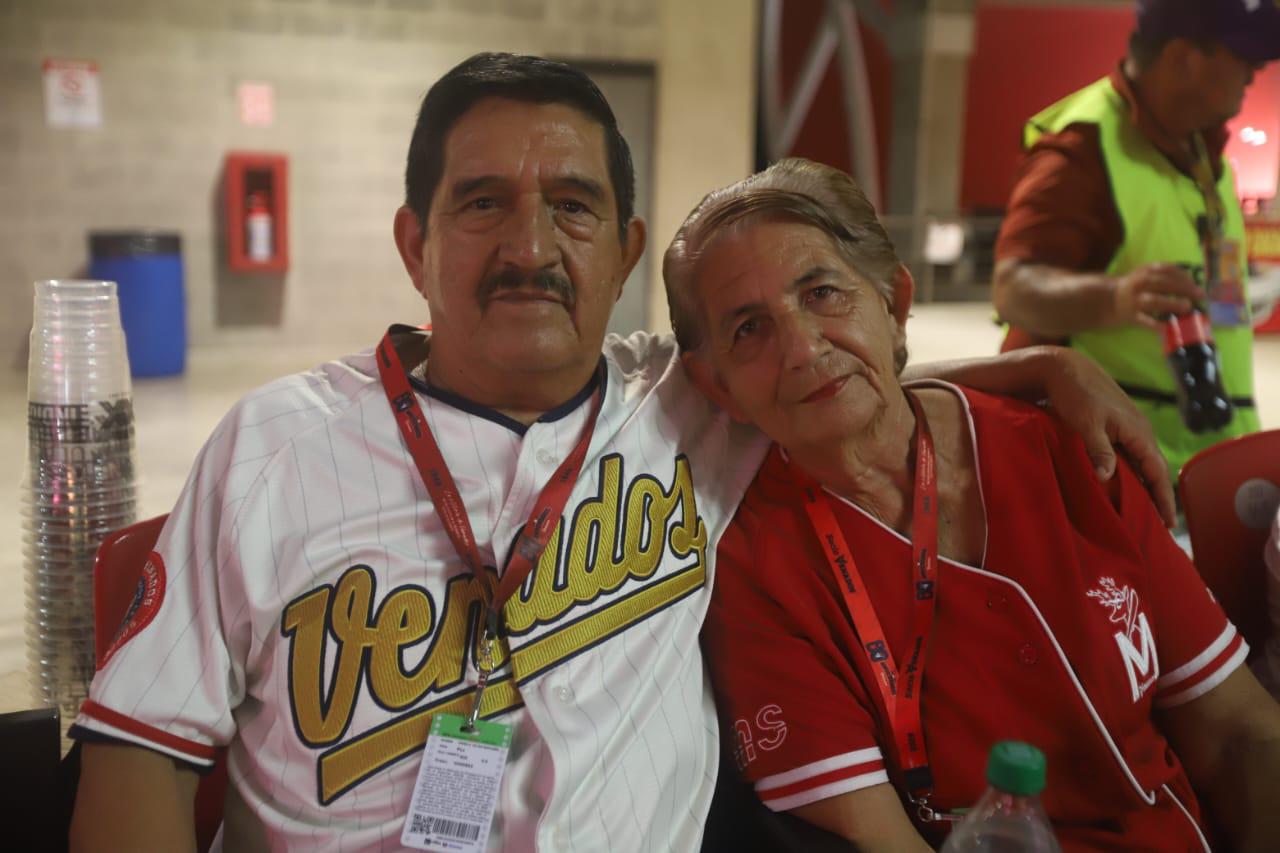 $!José Luis RoblesMaría Elena Rojas