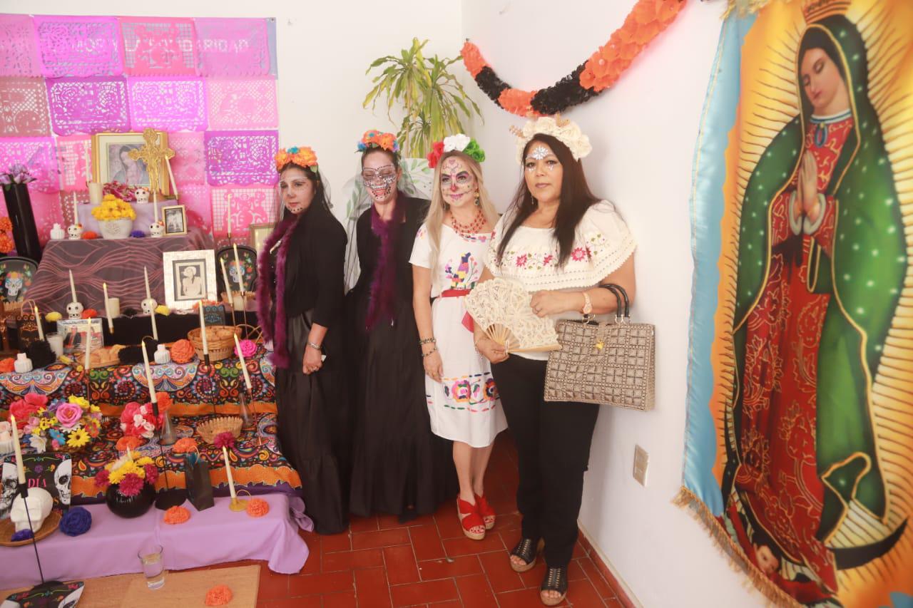 $!Aurora Rangel, Lucero Romero, Irma Jáuregui y Zobeyda Félix, participaron en el concurso de Catrinas.