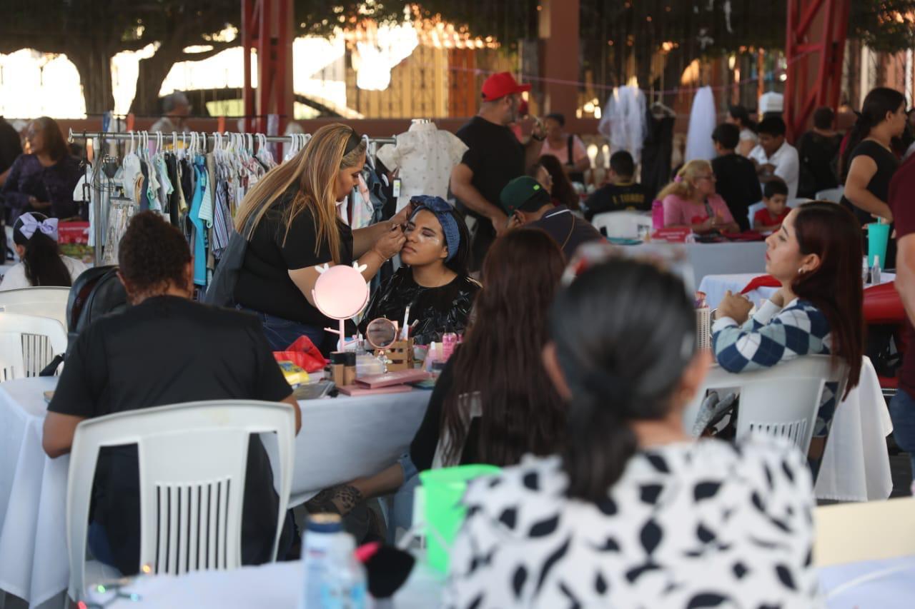 $!Realizan en la Juárez la segunda edición del ‘Mercadito Navideño del Bienestar’