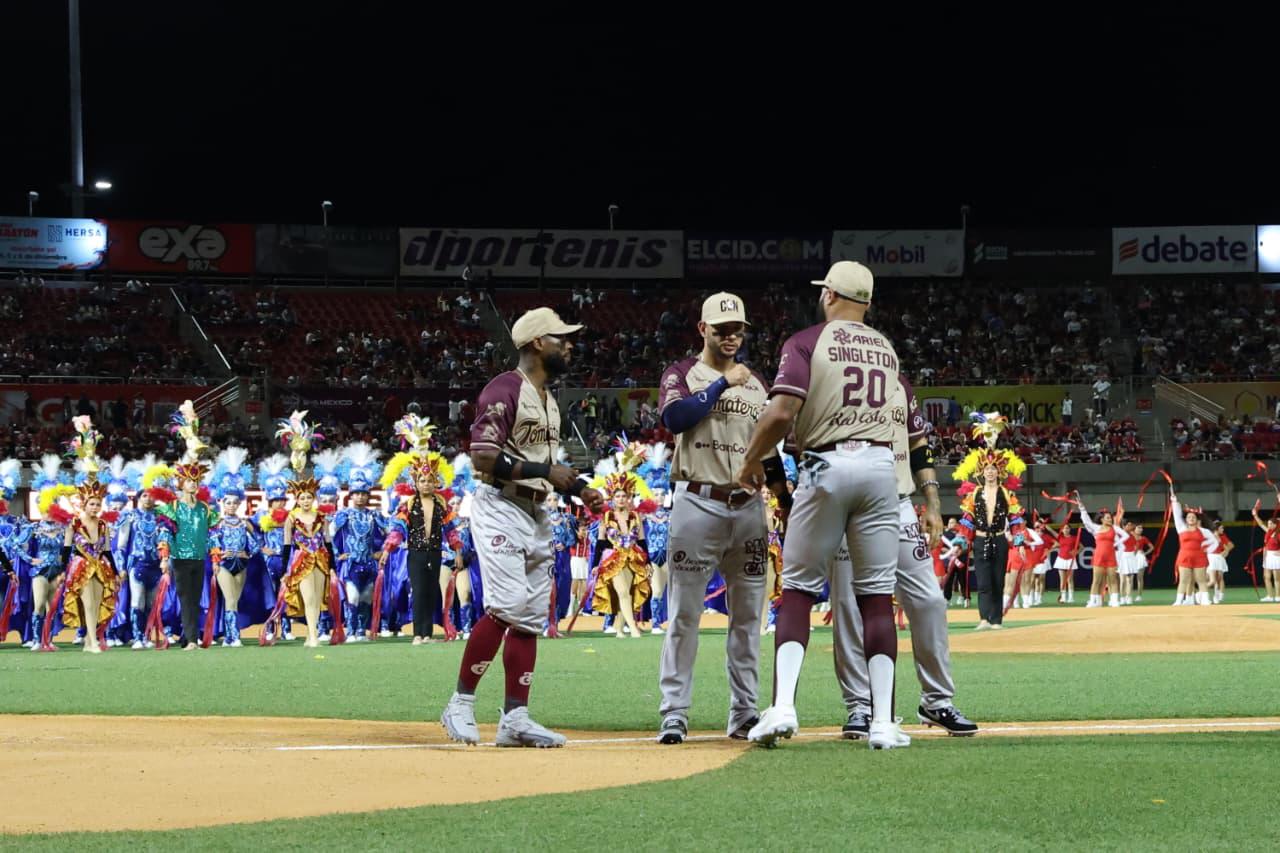 $!Mazatlán inaugura la temporada 2026-2027 de la LMP con una fiesta carnavalera en el Teodoro Mariscal
