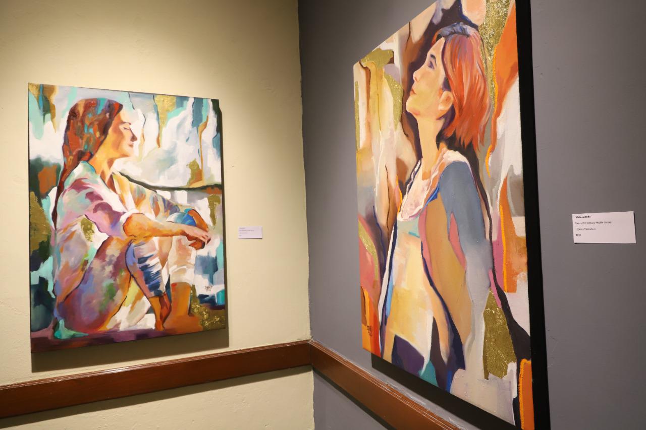 $!La exposición refleja muchos rostros de mujeres captadas en instantes de sus vidas.