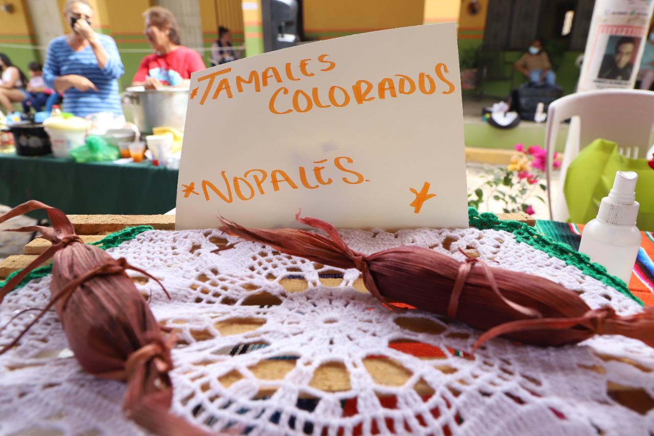 $!Con tamales, ceviches y dulces típicos, El Habal realiza su primer Mercado Dominical del año