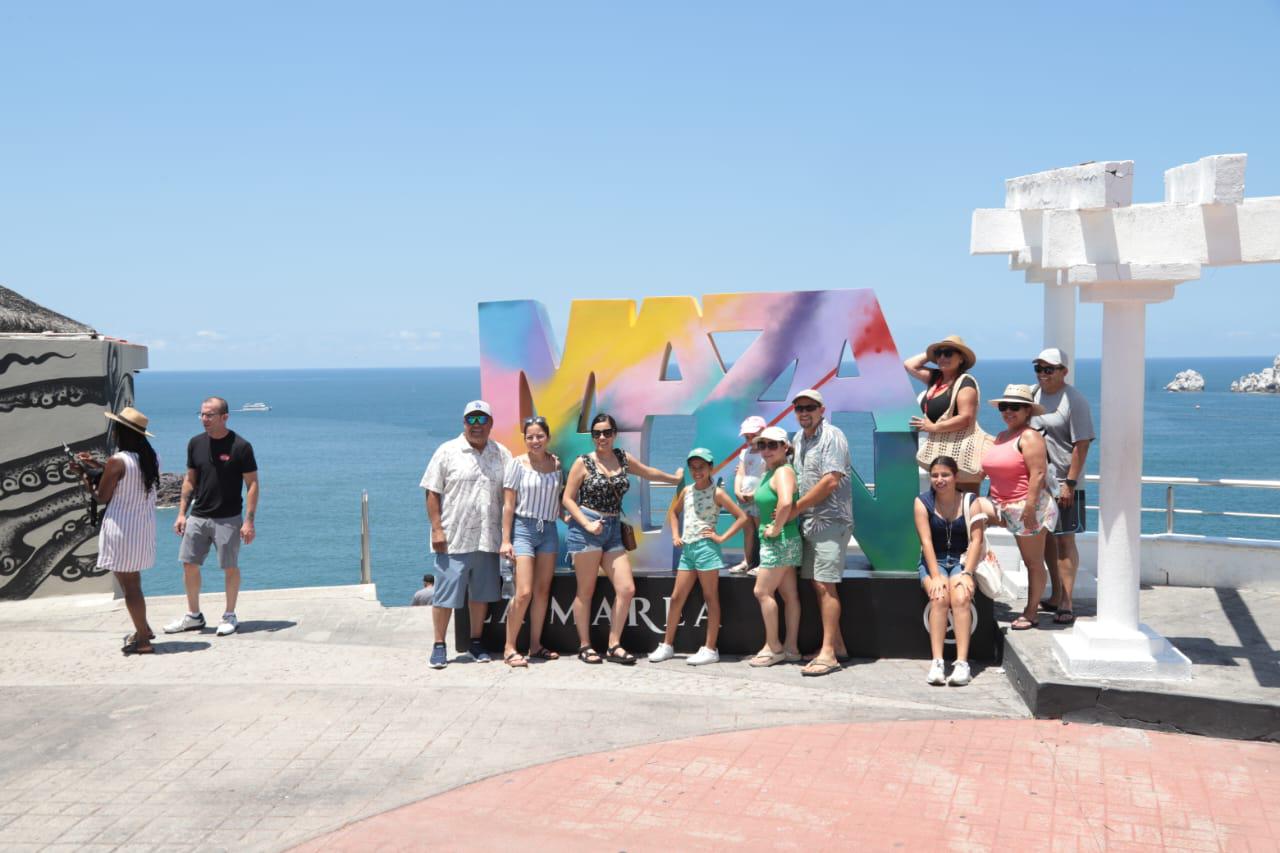 $!Secretaría de Turismo señala que Mazatlán está lleno de turistas este verano