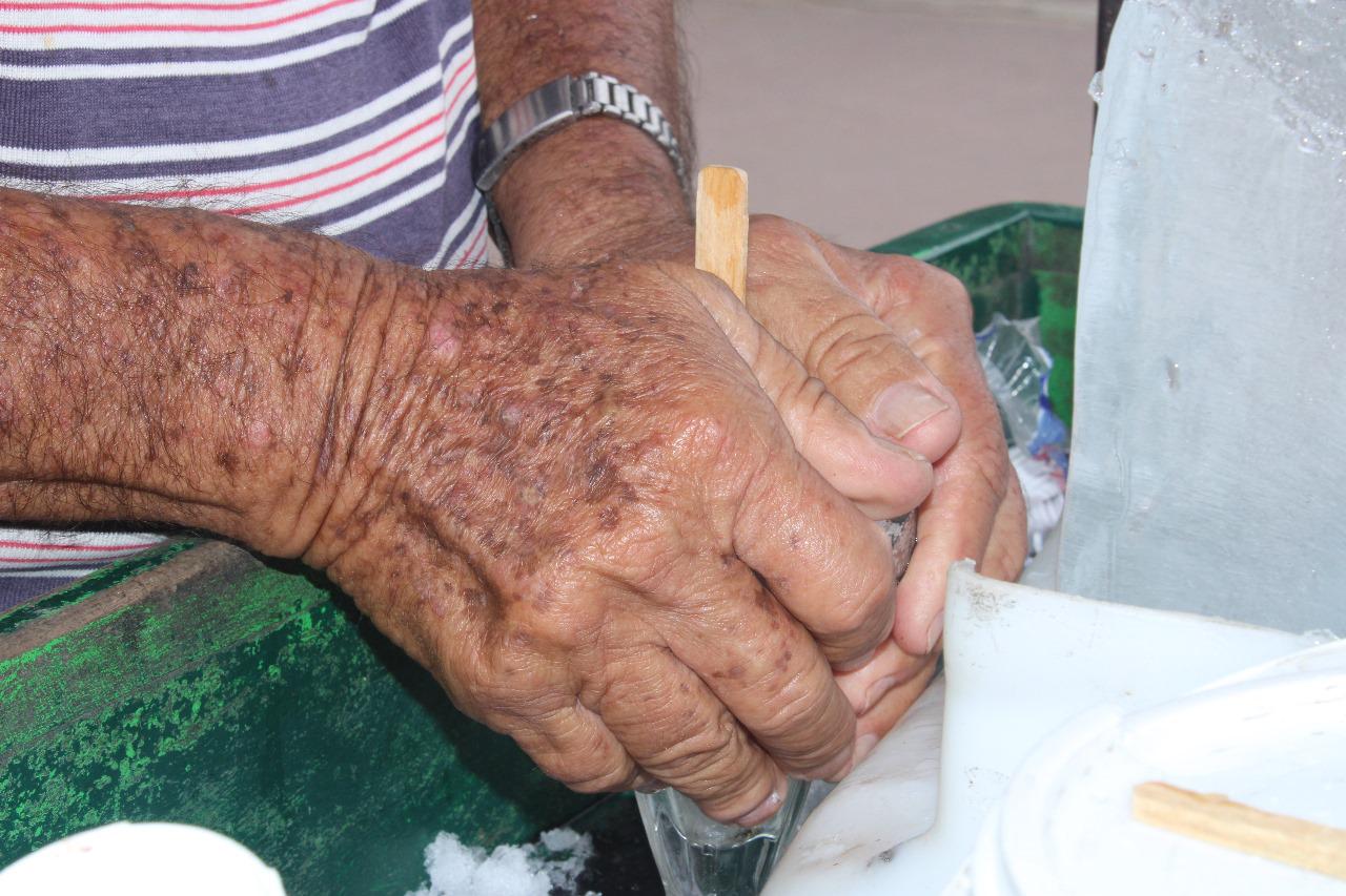 $!Don Roberto, un ícono del ‘pirulí’ en Escuinapa