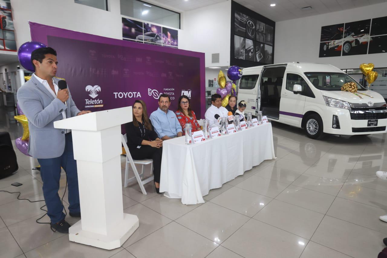 $!Dona Toyota dos vehículos al CRIT Teletón Sinaloa, que se construye en Mazatlán
